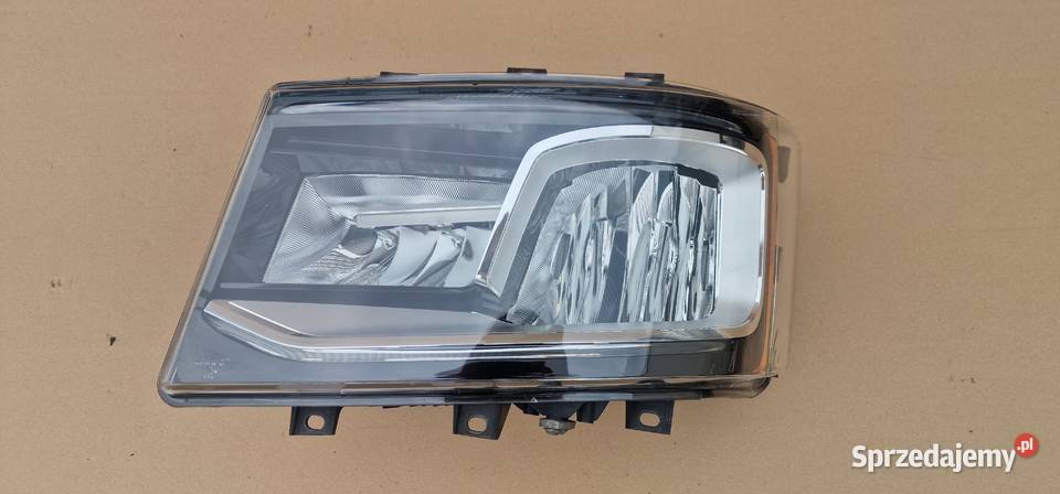 SCANIA R S LAMPA REFLEKTOR FULL LED PRAWY Bieleń