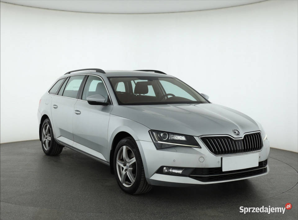 Skoda Superb 20 TDI pełny VAT