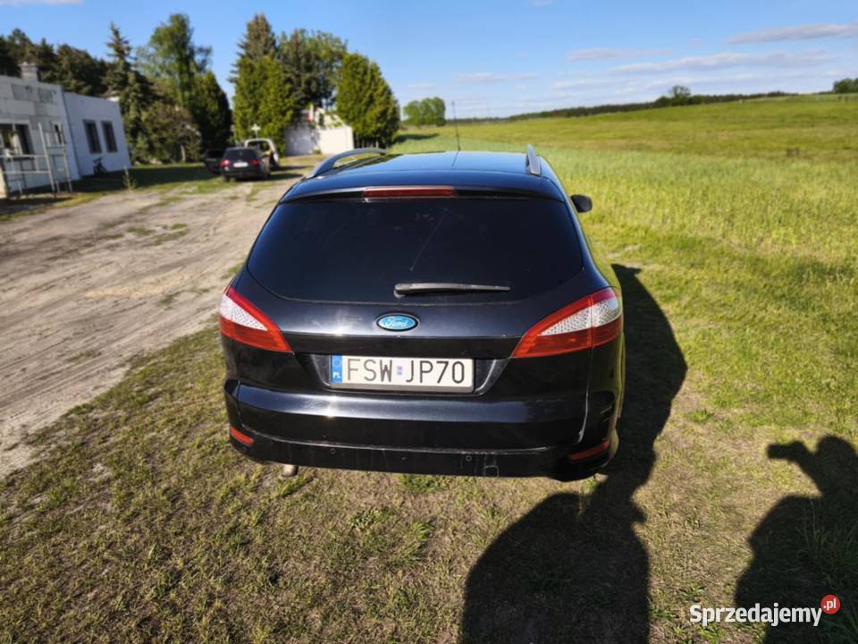 Ford Mondeo nieuszkodzony