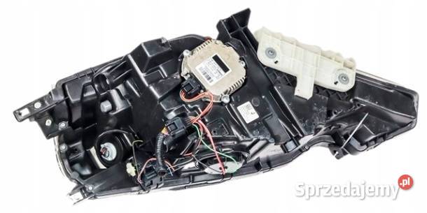 LAMPA PRAWA PRZÓD LED NISSAN LEAF I EU Lampy przednie Nowy Tomyśl sprzedam