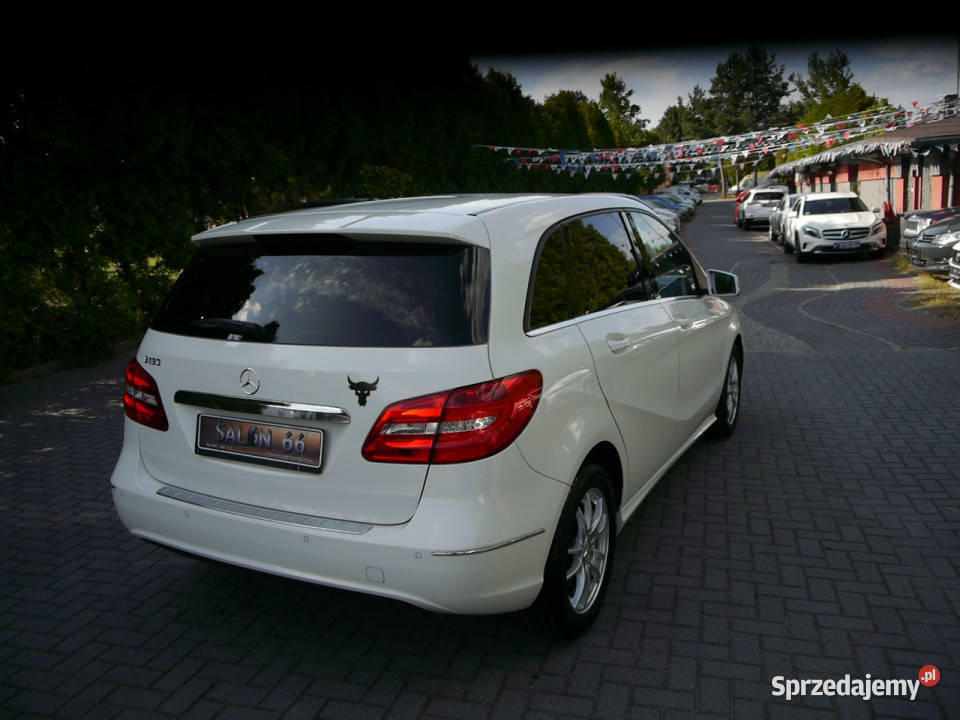 Mercedes B 180 16 zwykły silnik Led Navi Xenon isofix