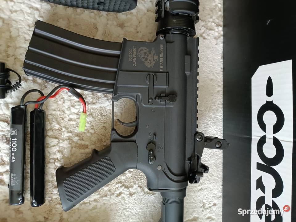 Replika karabinu M4 komplet pudełko magazynki Radom
