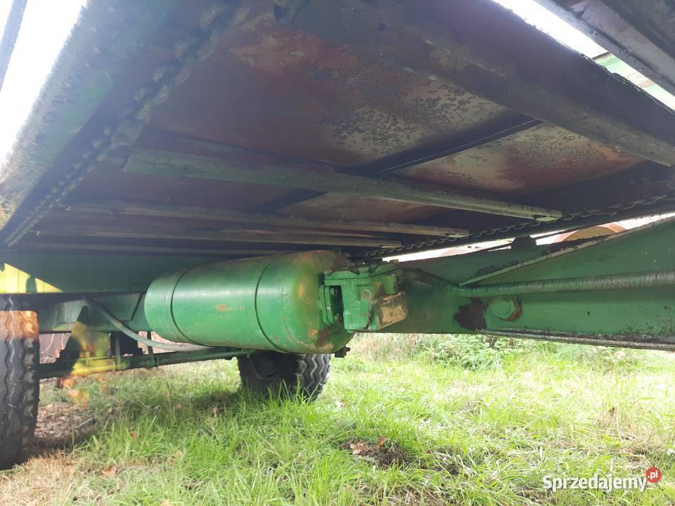 Rozrzutnik 35 t jednoosiowy Brzeg Bucze