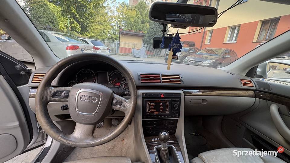 AUDI a4b7 20T QUATTRO 2000cm3 Radom