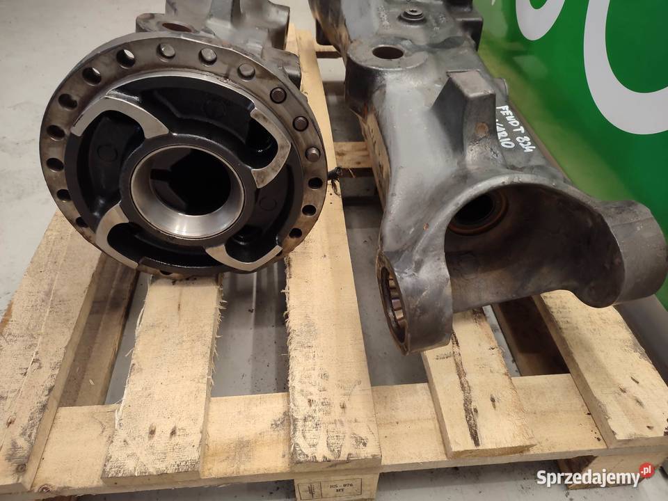 Obudowa mostu Fendt 824 Vario E835300020012 Pozostałe wielkopolskie Wilkowo sprzedam