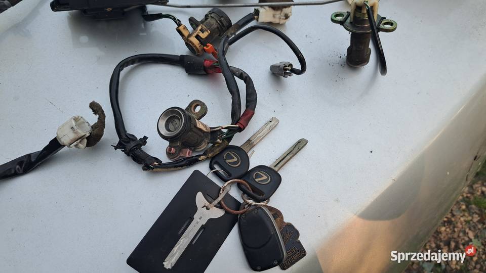 Stacyjka kluczyki wkładki KPL Lexus LS400 UCF10