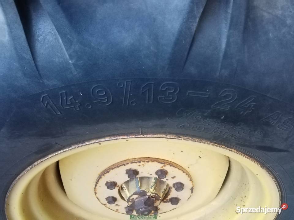 john deere 330 w całości na części Majdan Ruszowski