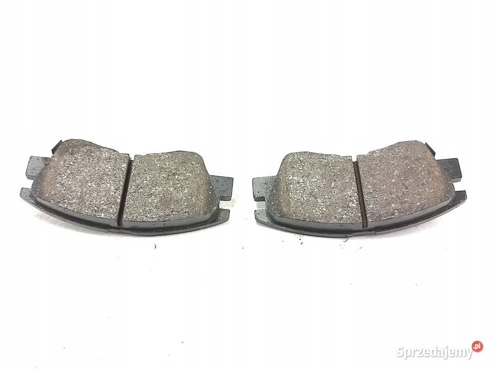 KLOCKI HAMULCOWE PRZÓD MITSUBISHI L300 III 2004 osobowe