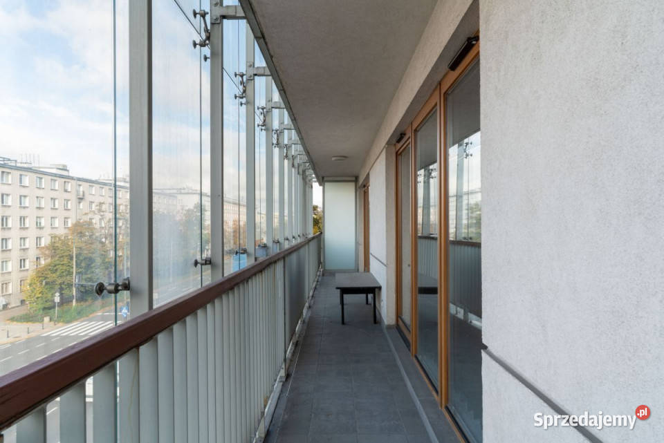 sprzedaży mieszkania 9551m2 4 pokoje Warszawa