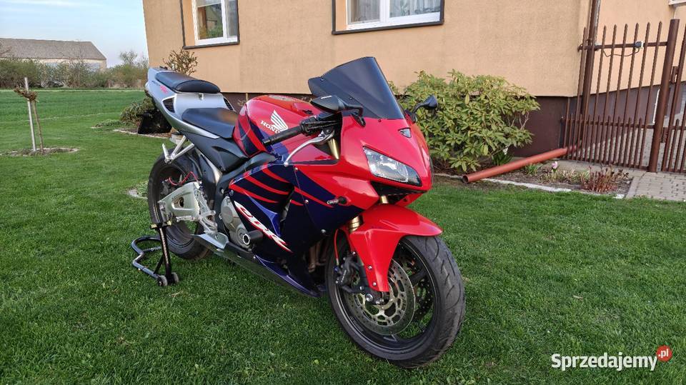 Honda CBR600RR pc37 2005r Golina