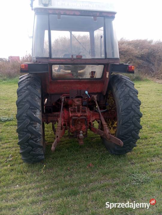 International 685 Buk