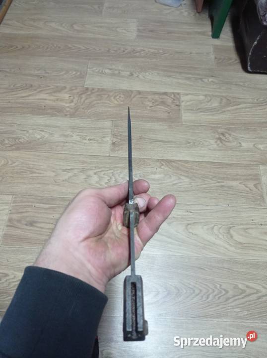 Bagnet mauzer zabytek dekoracja Lubycza Królewska