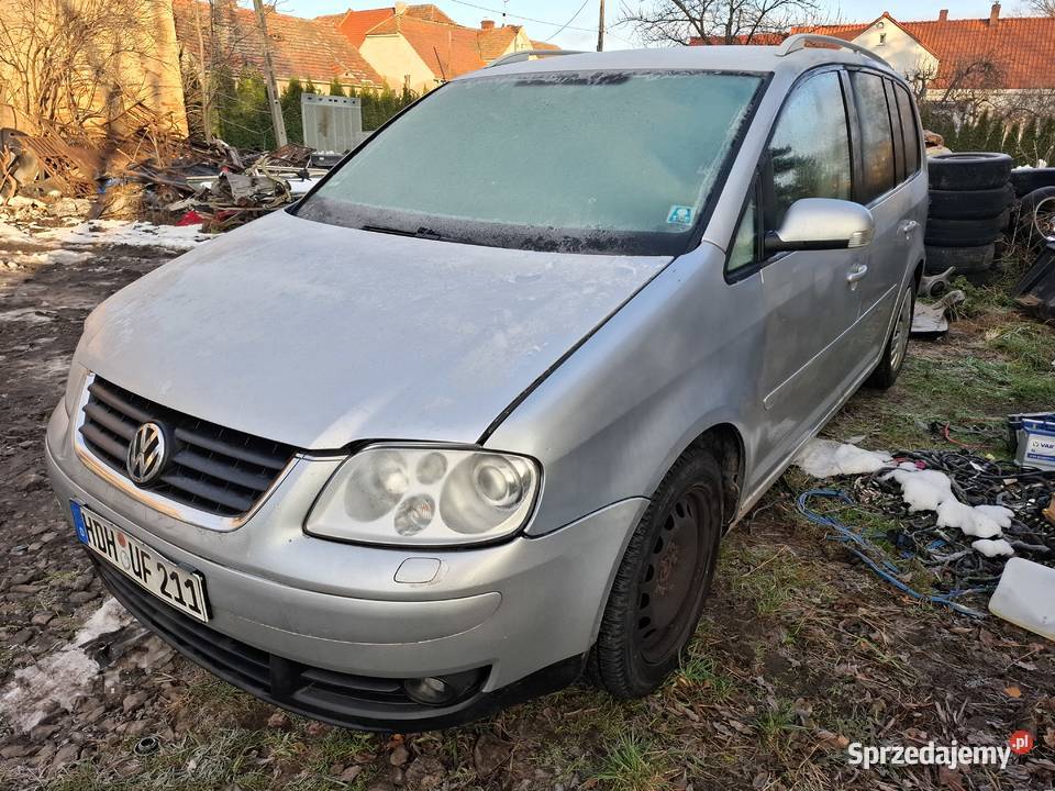 Vw touran Samochody osobowe Strzegom