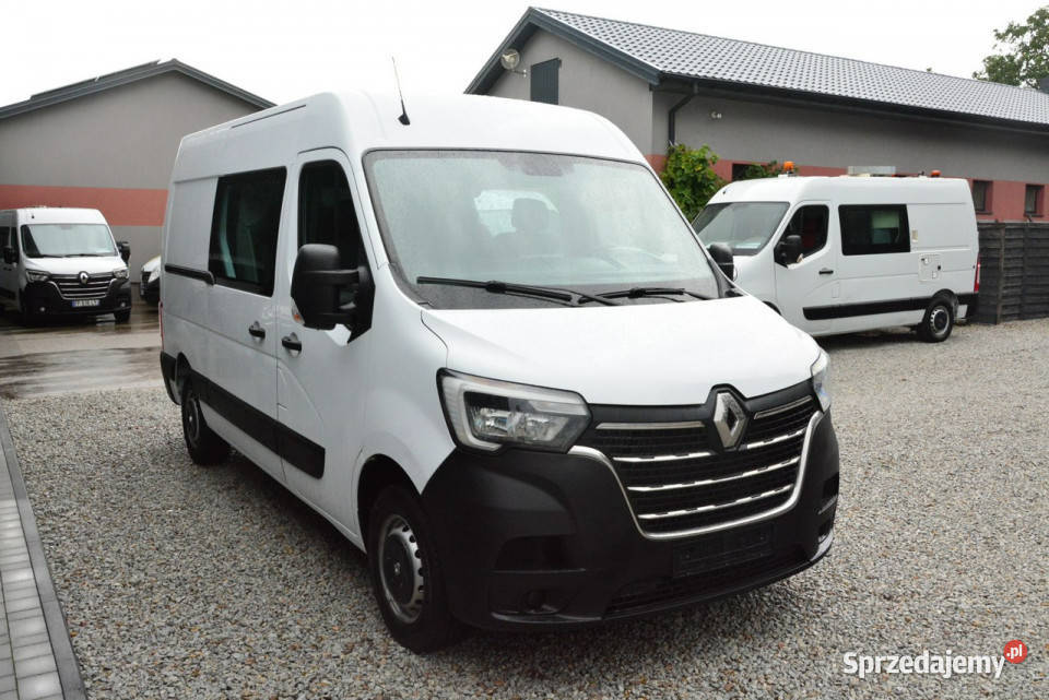 Renault Master średniak 7 osobowy brygadówka wielofunkcyjna kierownica