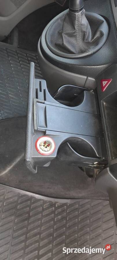 Vw t5 uchwyt na kubki lubuskie