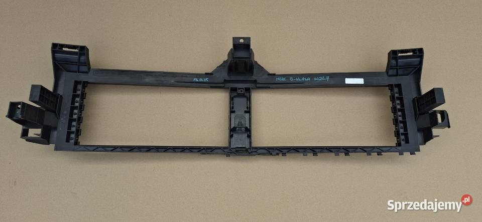 MERCEDES BKLASA W247 RAMKA MOCOWANIE ŻALUZJI Pozostałe lubuskie