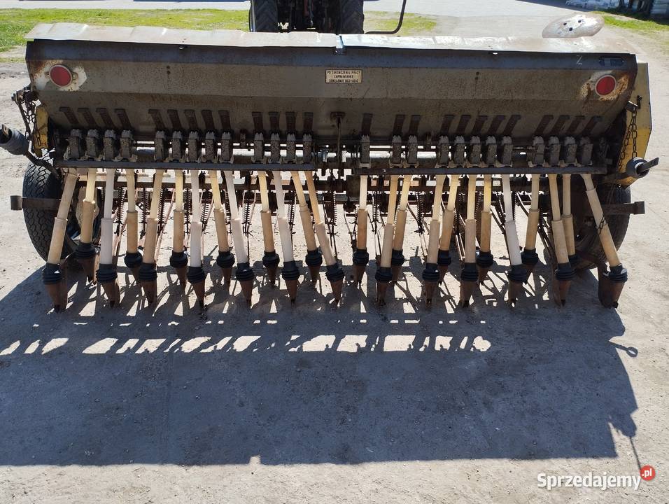 Siewnik poznaniak 27 na docisku znaczniki Czarnocin