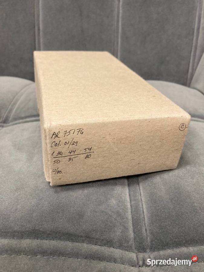 Nowe guziki kryształy Swarovski czarne złote