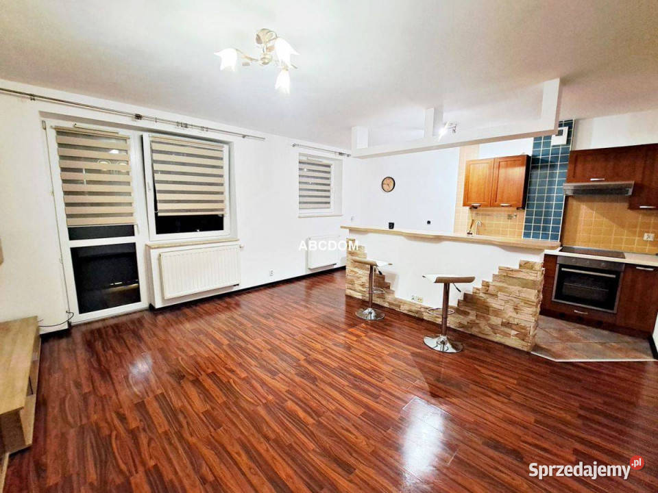 Bieńczyce mieszkanie z balkonem 2008r piwnica blok małopolskie