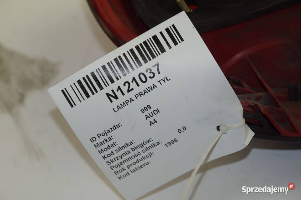 A4 LAMPA PRAWA TYŁ Lipno