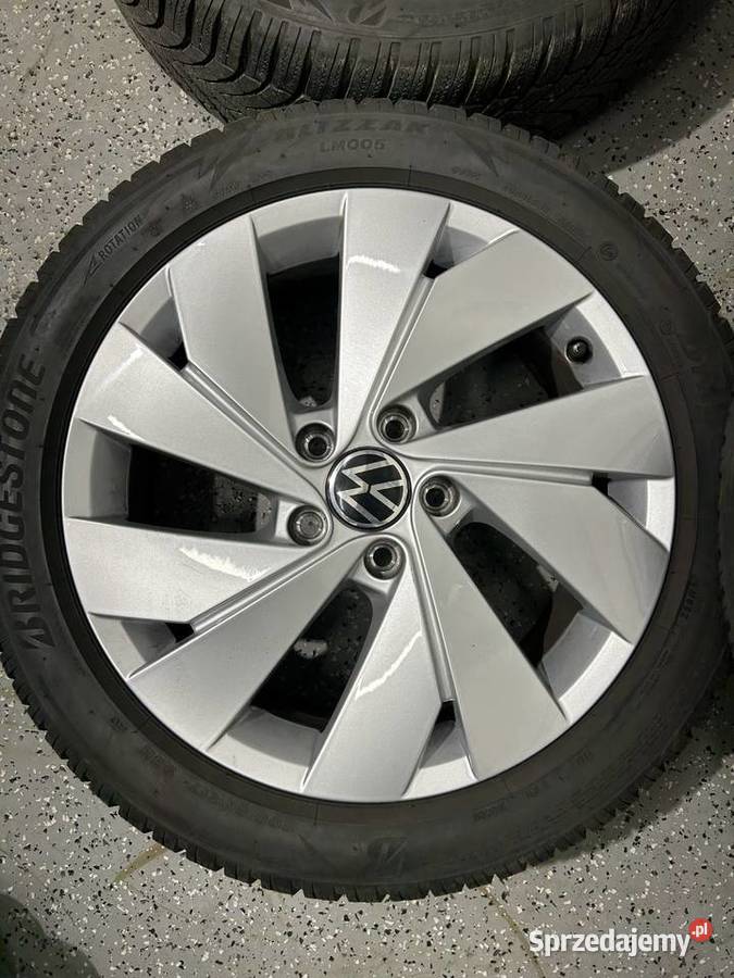 Oryginalne KOŁA FELGI 17 VW GOLF 8 7 6 5 A3 8Y