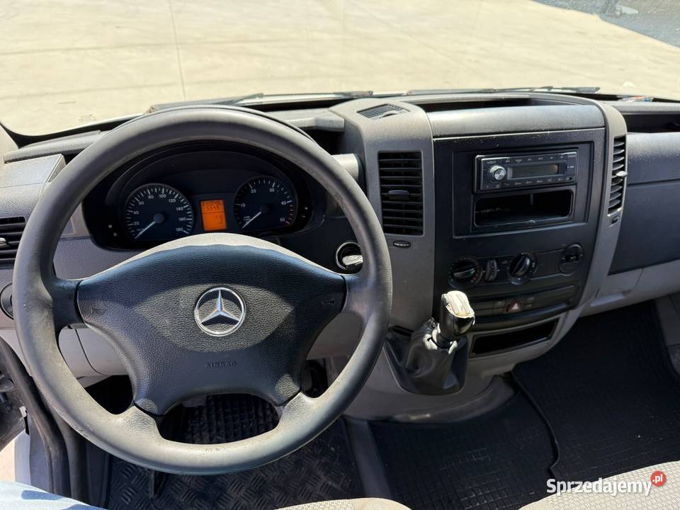 Mercedes Sprinter 311 22 CDI 109 2006 2148cm3 Mercedes-Benz Józefów