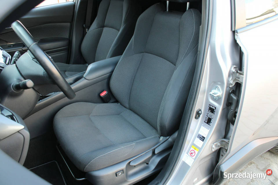 Toyota CHR BezwypadkowySerwis w ASO do C-HR Gliwice sprzedam