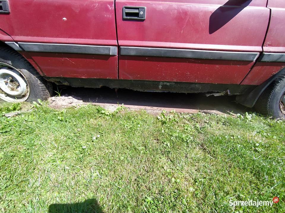 Polonez Caro do remontu 1500cm3 Zagnańsk