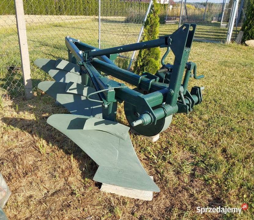 Pług trzyskibowy 90 Grudziądzki 1600 Busko-Zdrój