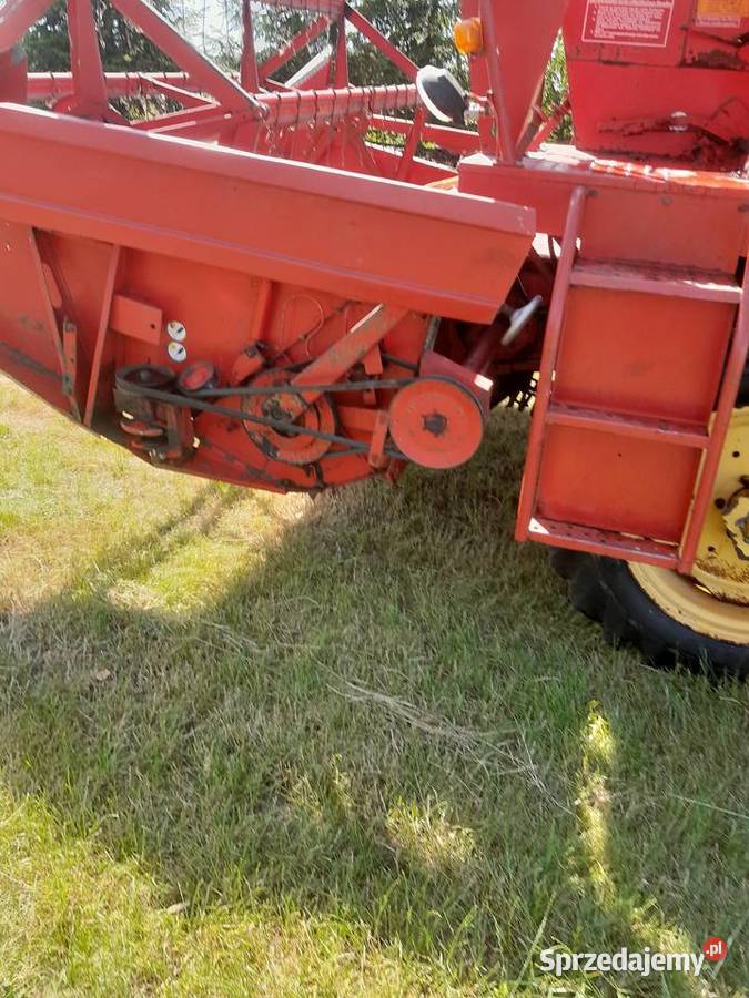 Kombajn zbożowy Massey Ferguson 186 nieuszkodzony Bąków