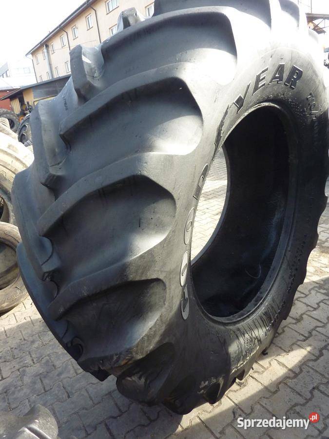 2x Opona używana rolnicza 71070R42 GOODYEAR Zaścianki