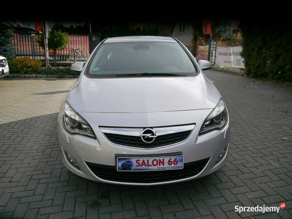Opel Astra 14t Xenon Stan b 100bezwypadkowy z srebrny Częstochowa