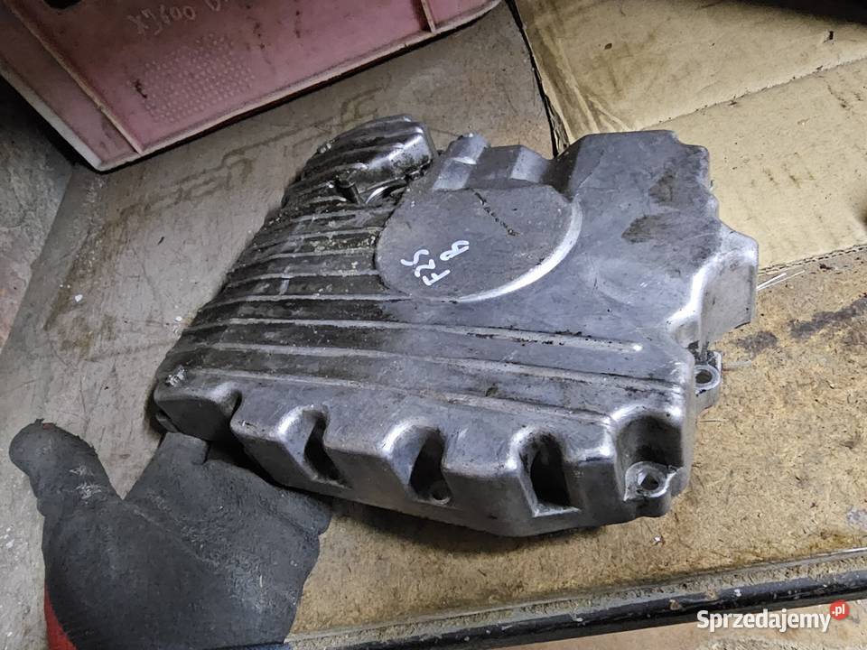 Yamaha FZS 600 Fazer miska oleju olejowa pokrywa