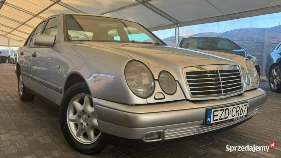 Mercedes E 220 W210 19952002 Rok produkcji 1998 łódzkie
