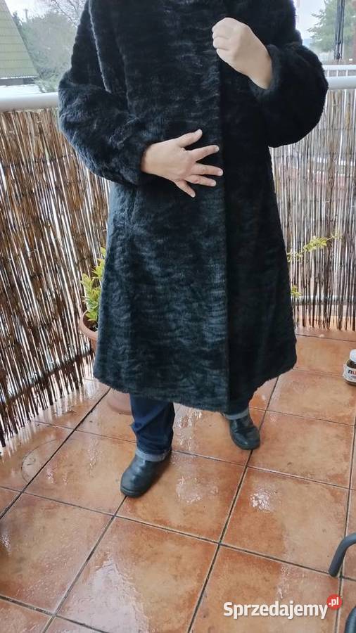 Damskie futro ekologiczne marki Bergamo Bez wzoru wielkopolskie
