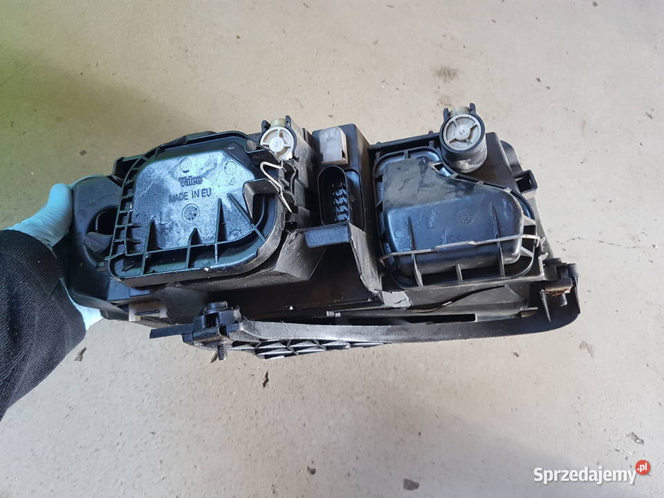 AUDI A4 B6 REFLEKTOR LAMPA PRZOD LEWA PRAWA Turek