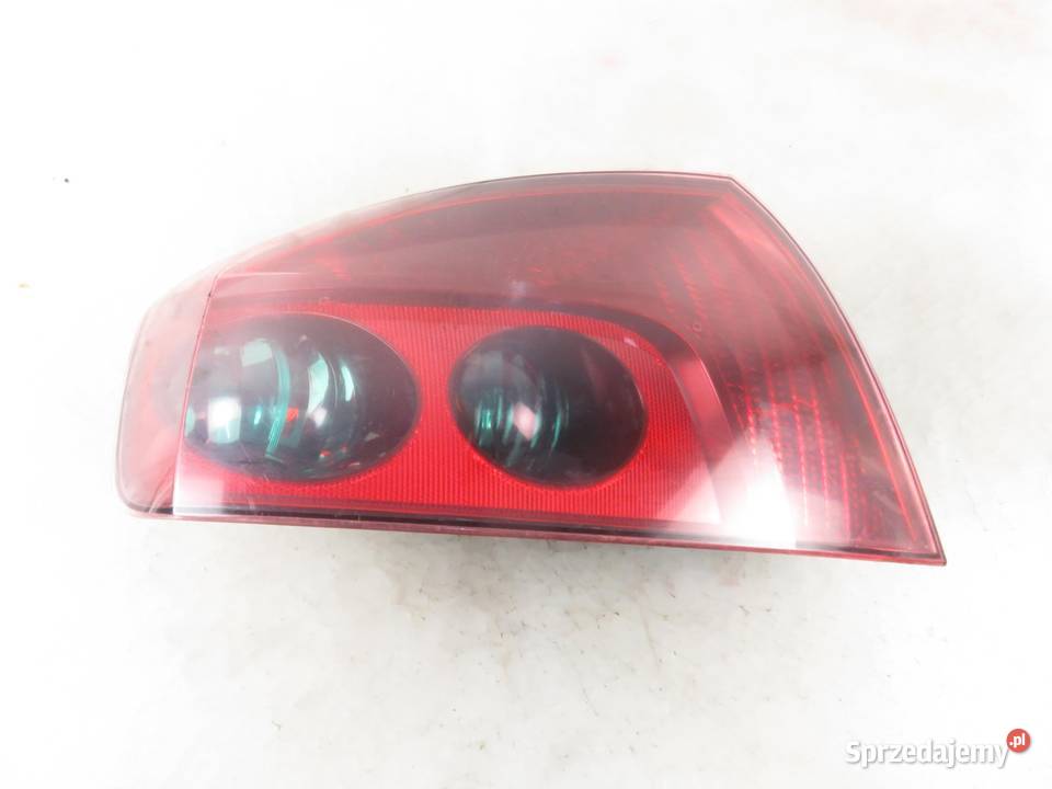 LAMPA LEWA TYLNA PEUGEOT 407 6D osobowe