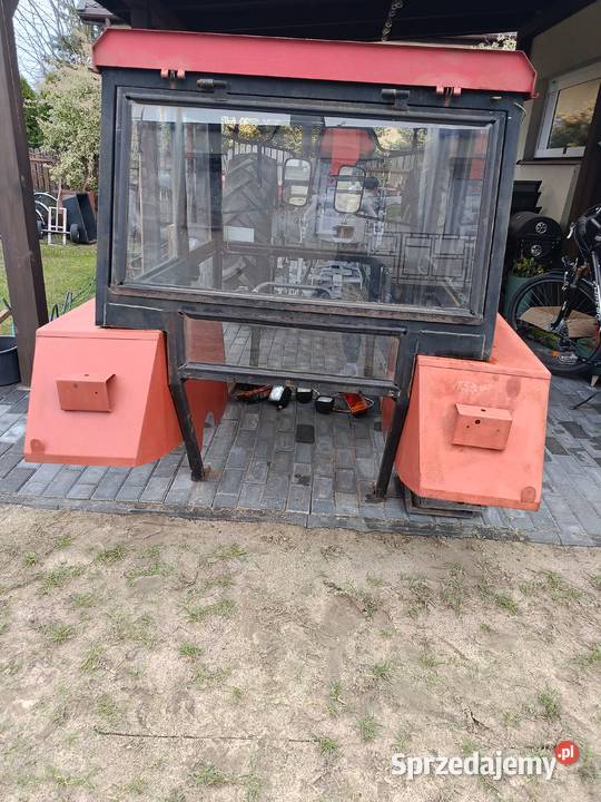 Kabina Ursus C360 Skoki