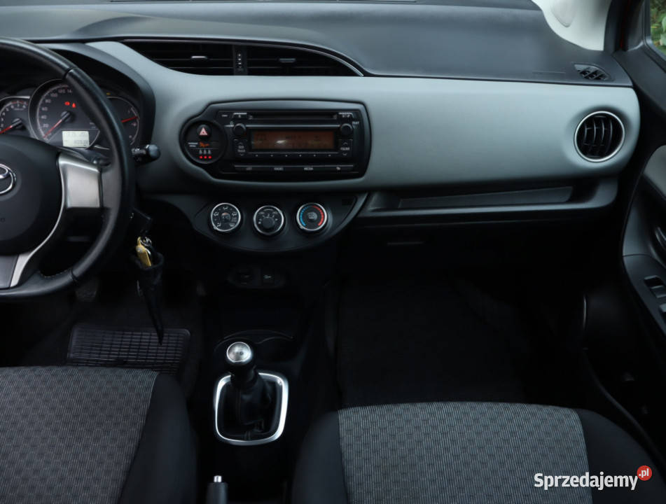 Toyota Yaris 10 VVTi radio Piaseczno