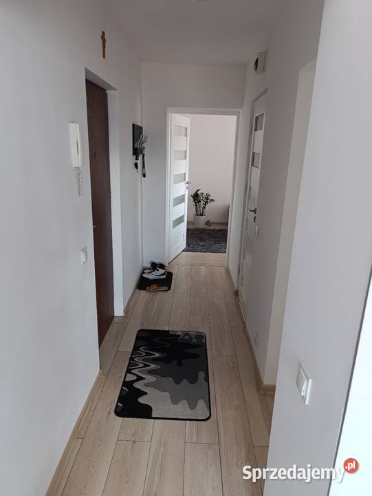 ZAMIENIE MIESZKANIEw PONIATOWEJ na 1pietrze Liczba pokoi 2 Poniatowa