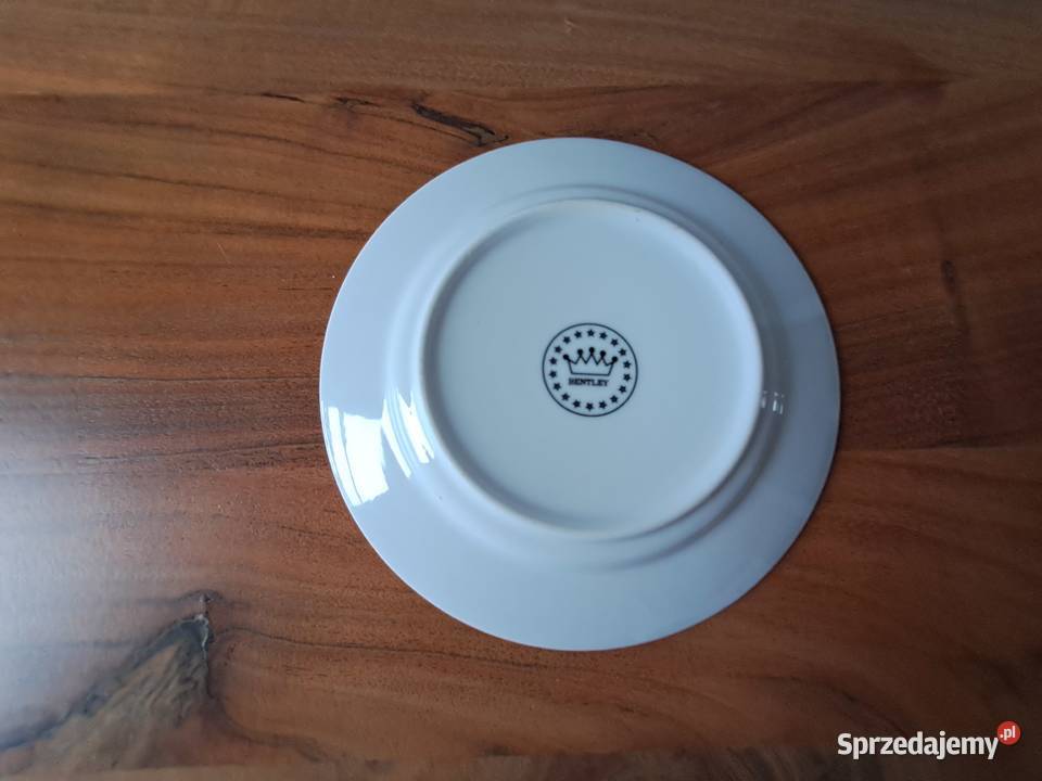 PRL Zestaw Filiżanka talerzyk w kwiatki Bentley mazowieckie Warszawa