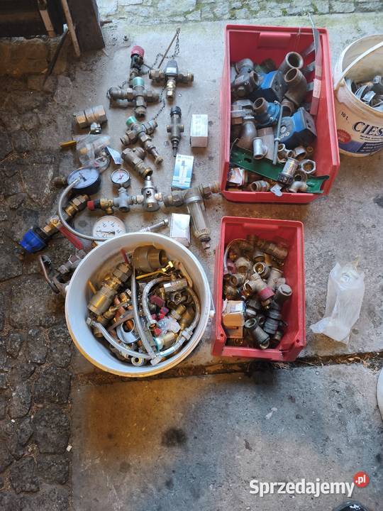 Instalacyjne hydrauliczne części nowe i używane Pozostałe Łekno