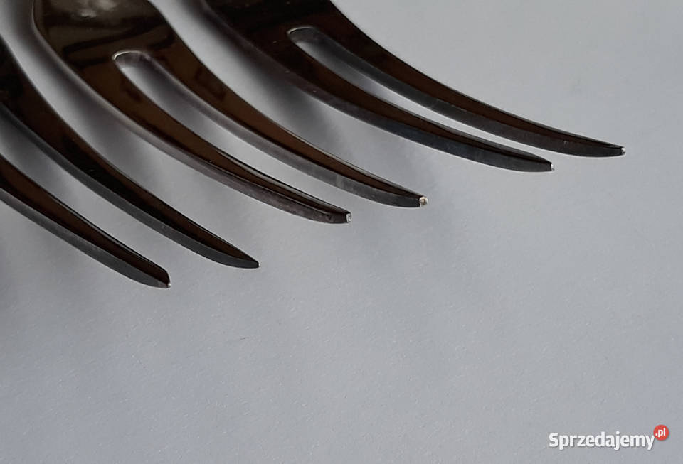 Posrebrzany widelec serwingowy do mięs wędlin