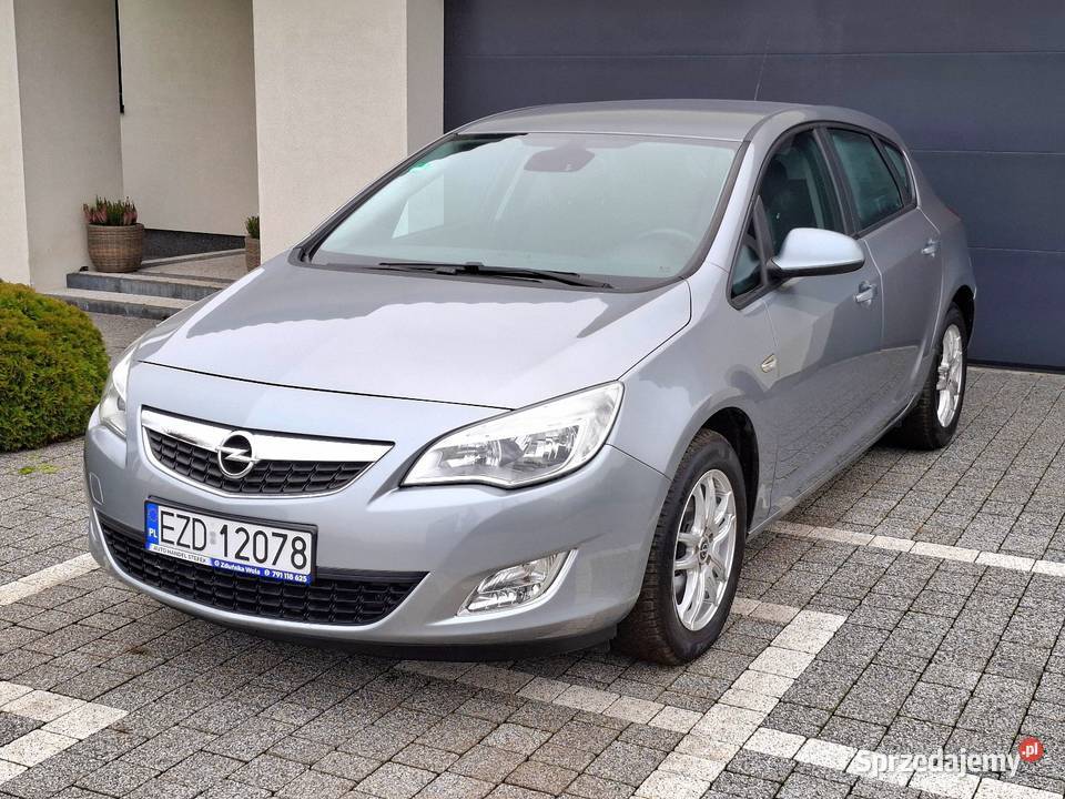 Podgrzewane fotele i kierownica klimatronik Zduńska Wola