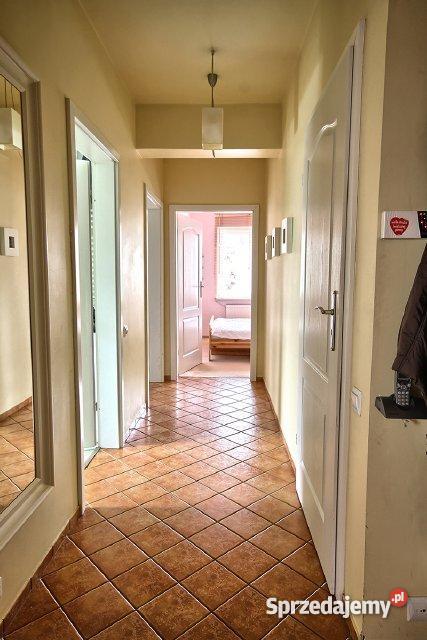 Mieszkanie o wysokim standardzie Warszawa garaż