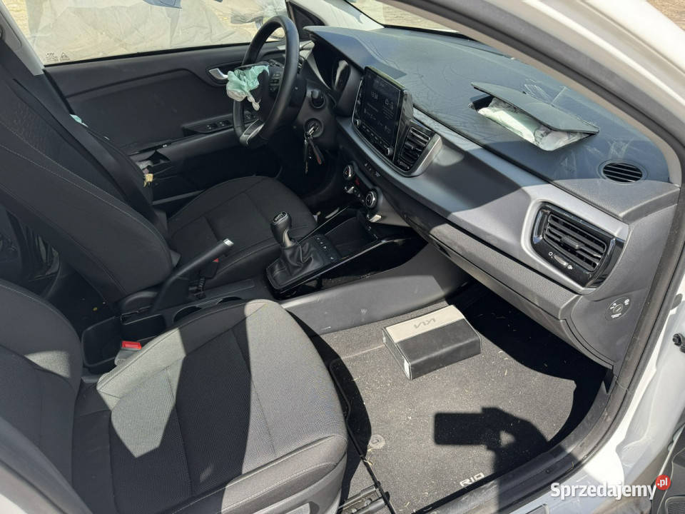 Kia Rio 10i 100 Kia Rio VISION Stan Auta IV 2017 35809km Rio Turek