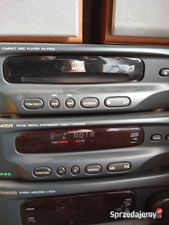 Wieża pionier z kolumnami