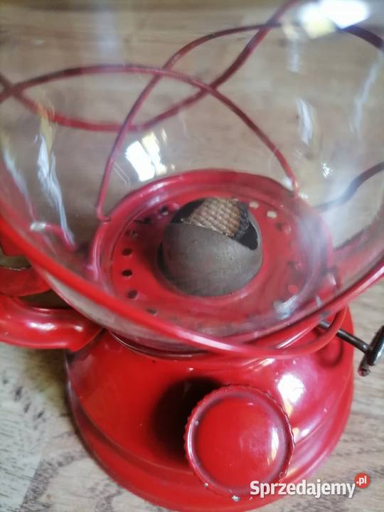 Stara lampa naftowa Jupiter z czasów PRL u