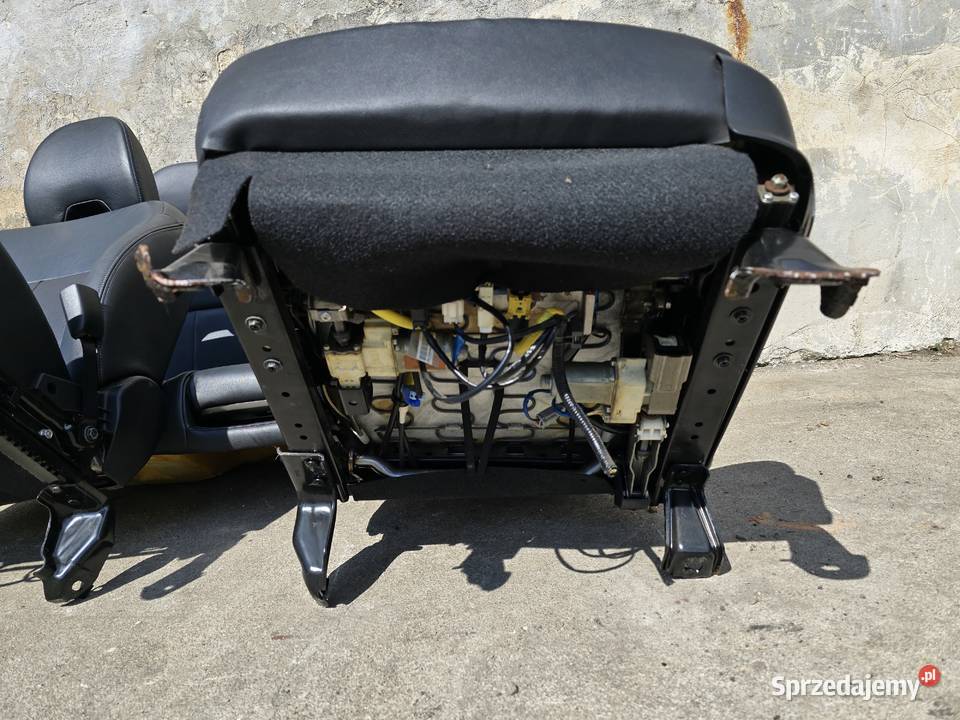 Subaru Forester 3 SH komplet fotele siedzenia Fotele i kanapy Legnica