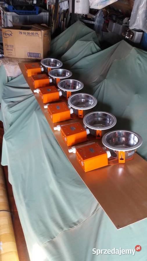 LAMPA HALOGEN WARSZTAD GARAŻ Leżajsk